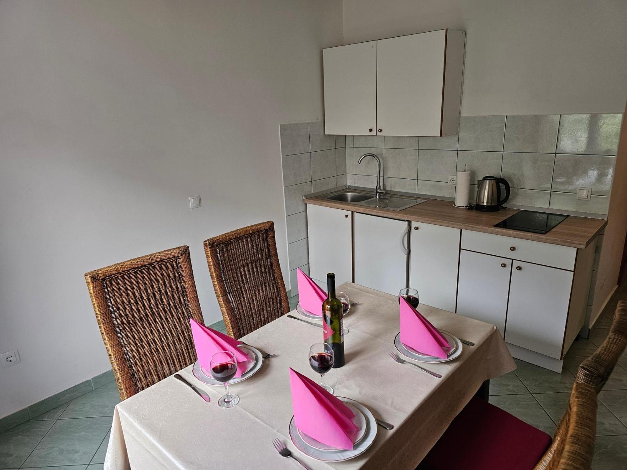 Apartments Kovac 마카르스카 객실 사진