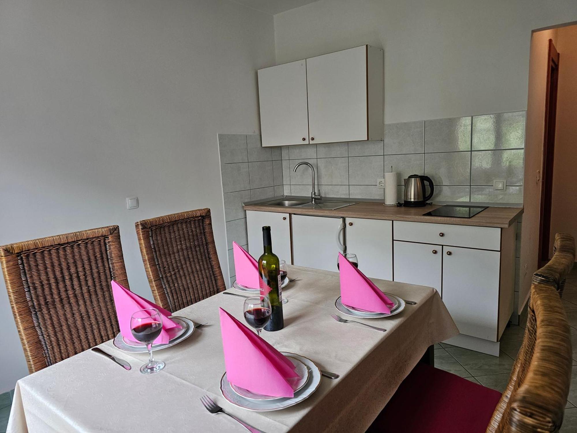 Apartments Kovac 마카르스카 객실 사진